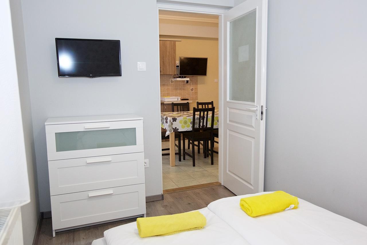 Zoli Apartmanok-Timi Koelcsey 34-36 Hajduszoboszlo Luaran gambar